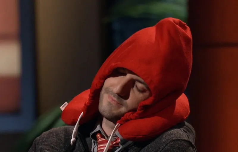 Travel Pillow demonstrated