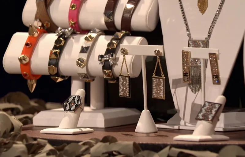 Stella Valle Product Image